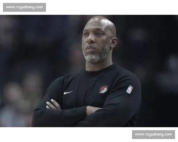 开拓者换帅藏转机:斯普利特掌舵,杨翰森迎专属春天 开拓者换帅藏转机:斯普利特掌舵,杨翰森迎专属春天