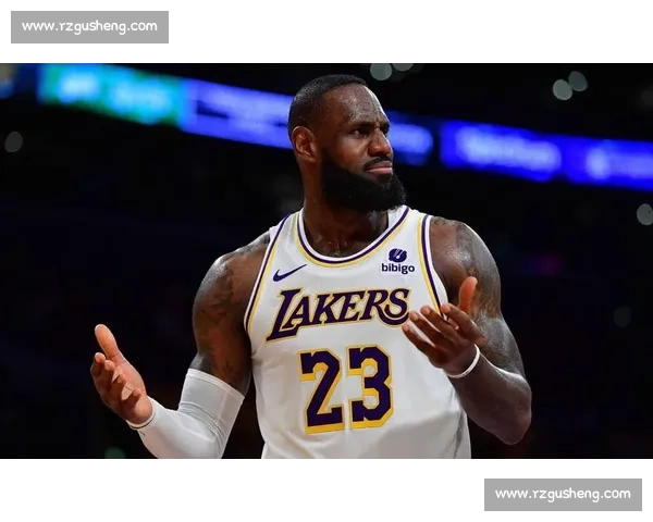Shams 曝詹皇一月未碰球:养伤暗观湖人战绩,离队传闻引震荡 Shams 曝詹皇一月未碰球:养伤暗观湖人战绩,离队传闻引震荡